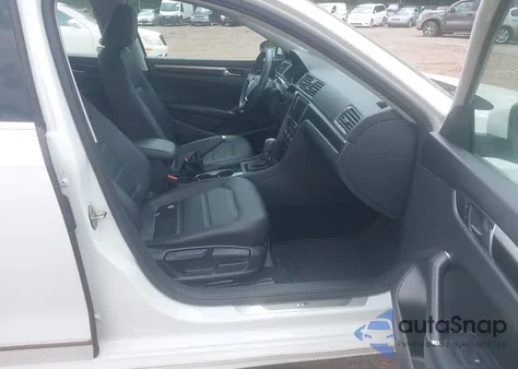 2019 Volkswagen Passat 2.0T Se R-Line from USA, damaged, VIN 1VWMA7A33KC003098